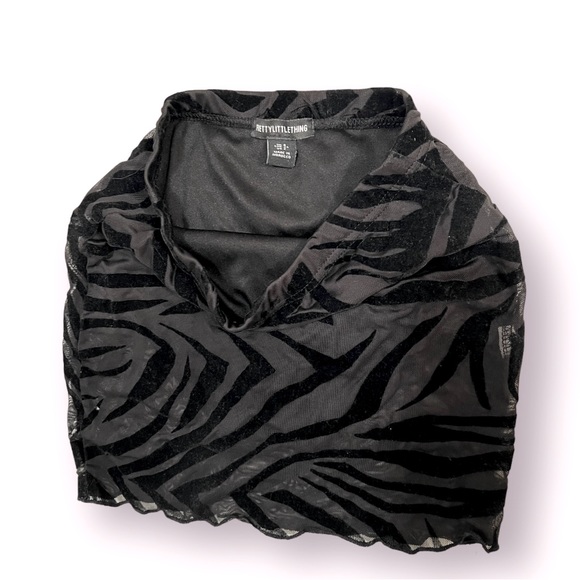 Lace Bodycon Skirt - Picture 2 of 3